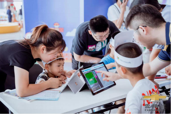 ����ͯ�У��ȡ�ѩ��������˽����ҳ��Ϸ�� ѩ����ͯȤ��ð���ɶ����Ͼ�����